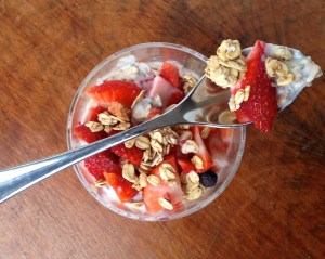 Strawberry Kefir Oats